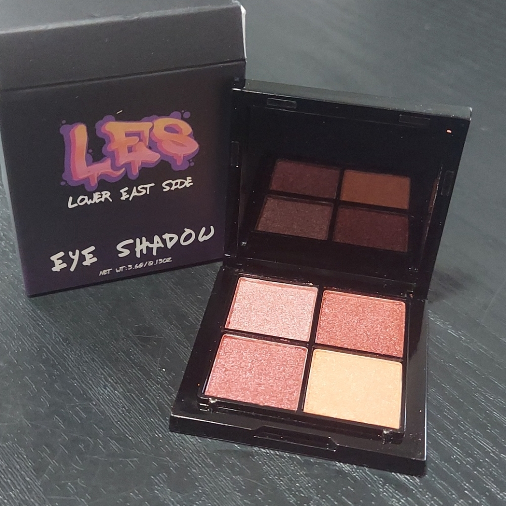 Les - punk rock palette 🐈⬛